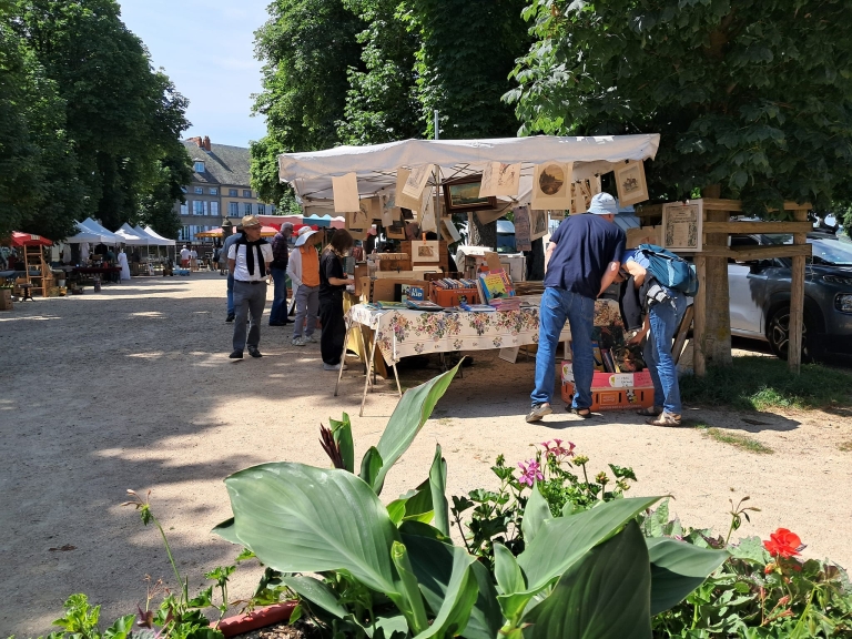 BROCANTE ETE 2024 - ALLEES POMPIDOU (4) BROCANTE ETE 2024 – ALLEES POMPIDOU (4)